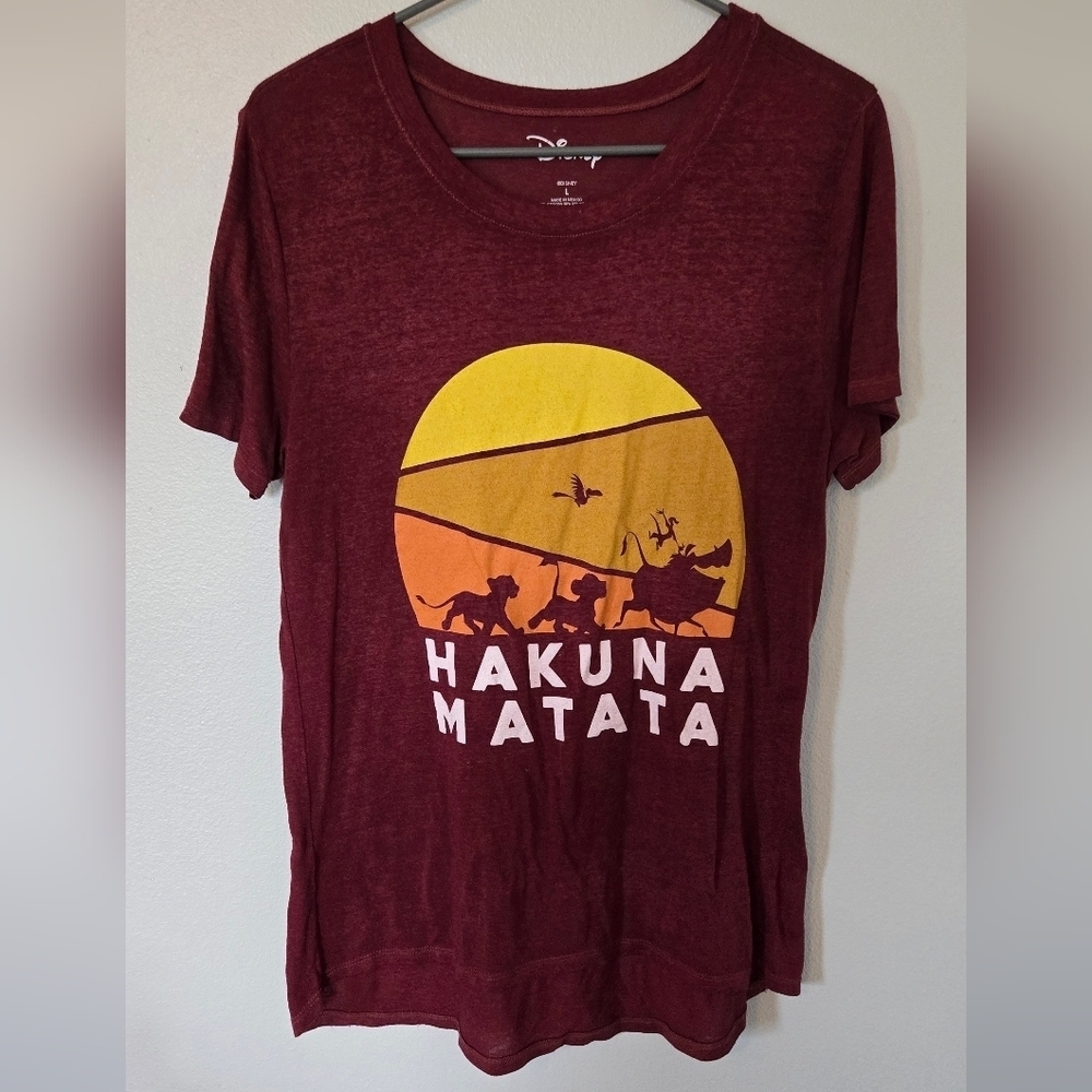 Disney Lion King Hakuna Matata Graphic Tee Size Large
